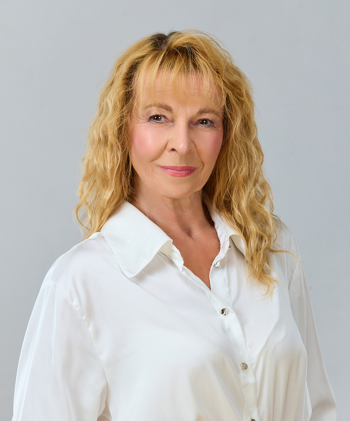 Marína Gregová, DiS. art.